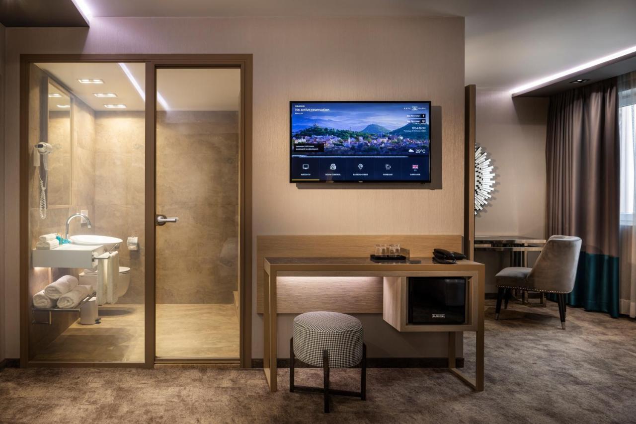 -- Este Park Hotel -- Part Of Urban Chic Luxury Design Hotels - Parking & Compliments - Next To Shopping & Dining Mall Plovdiv Extérieur photo
