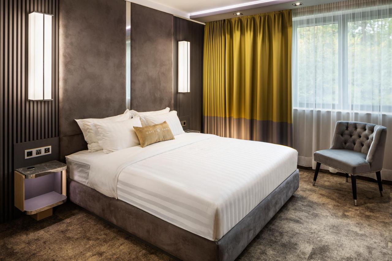 -- Este Park Hotel -- Part Of Urban Chic Luxury Design Hotels - Parking & Compliments - Next To Shopping & Dining Mall Plovdiv Extérieur photo