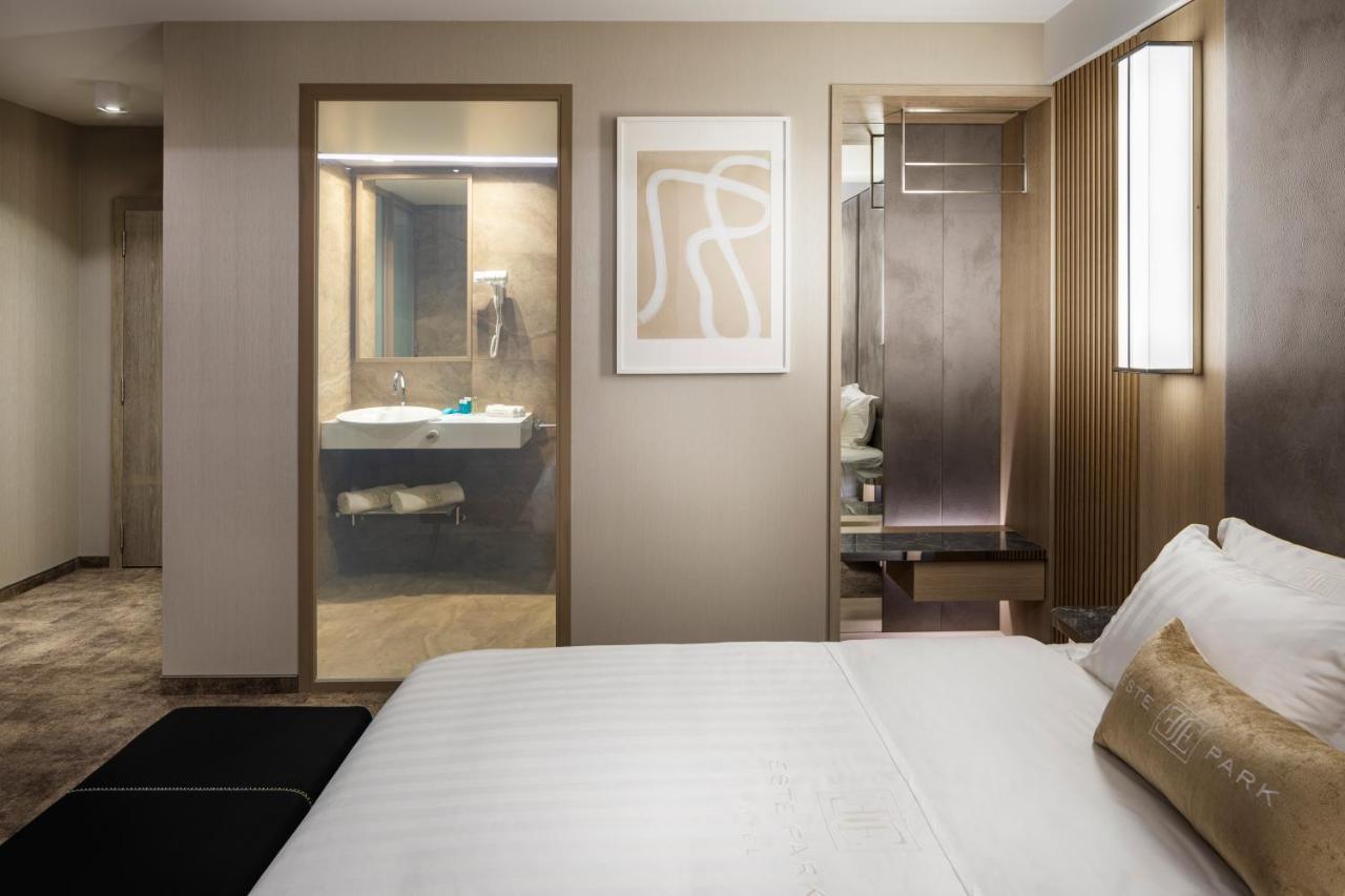 -- Este Park Hotel -- Part Of Urban Chic Luxury Design Hotels - Parking & Compliments - Next To Shopping & Dining Mall Plovdiv Extérieur photo