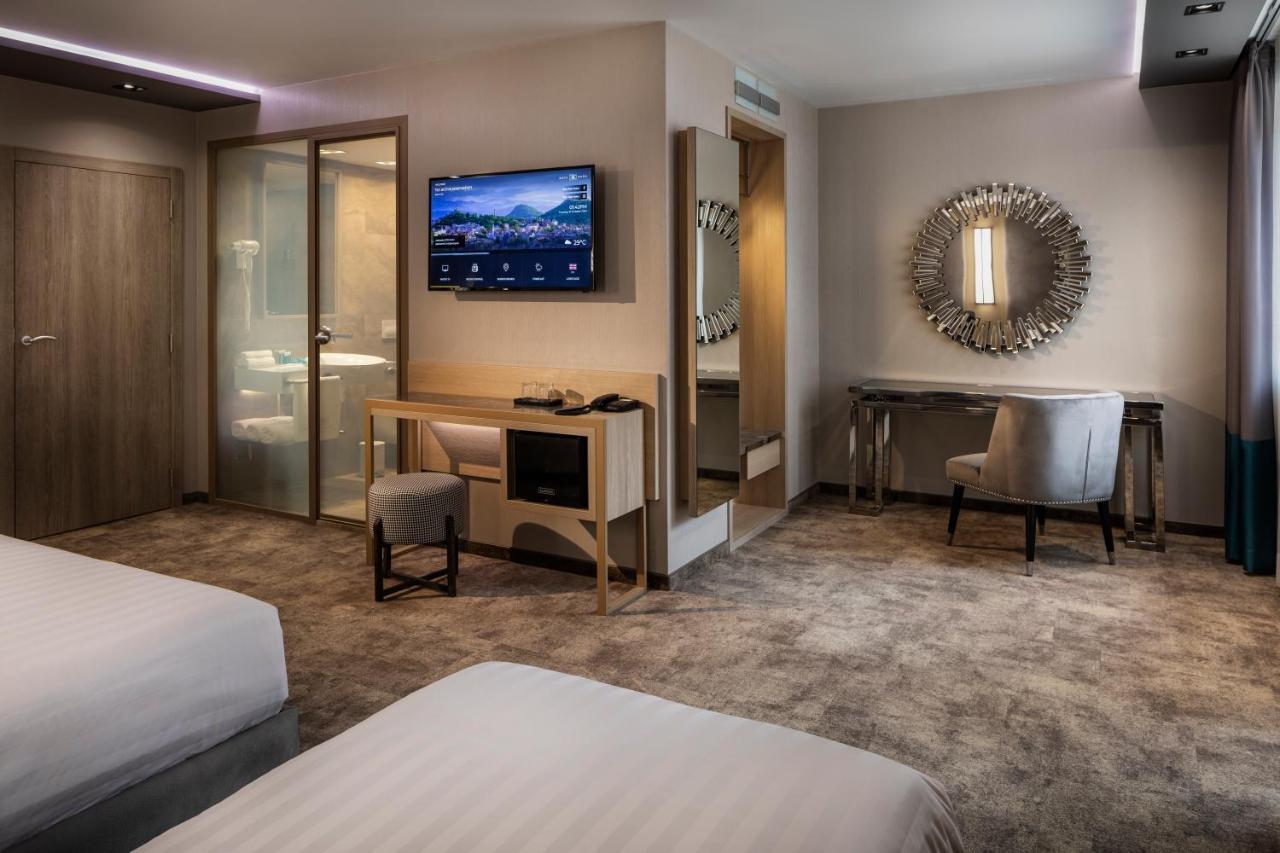 -- Este Park Hotel -- Part Of Urban Chic Luxury Design Hotels - Parking & Compliments - Next To Shopping & Dining Mall Plovdiv Extérieur photo