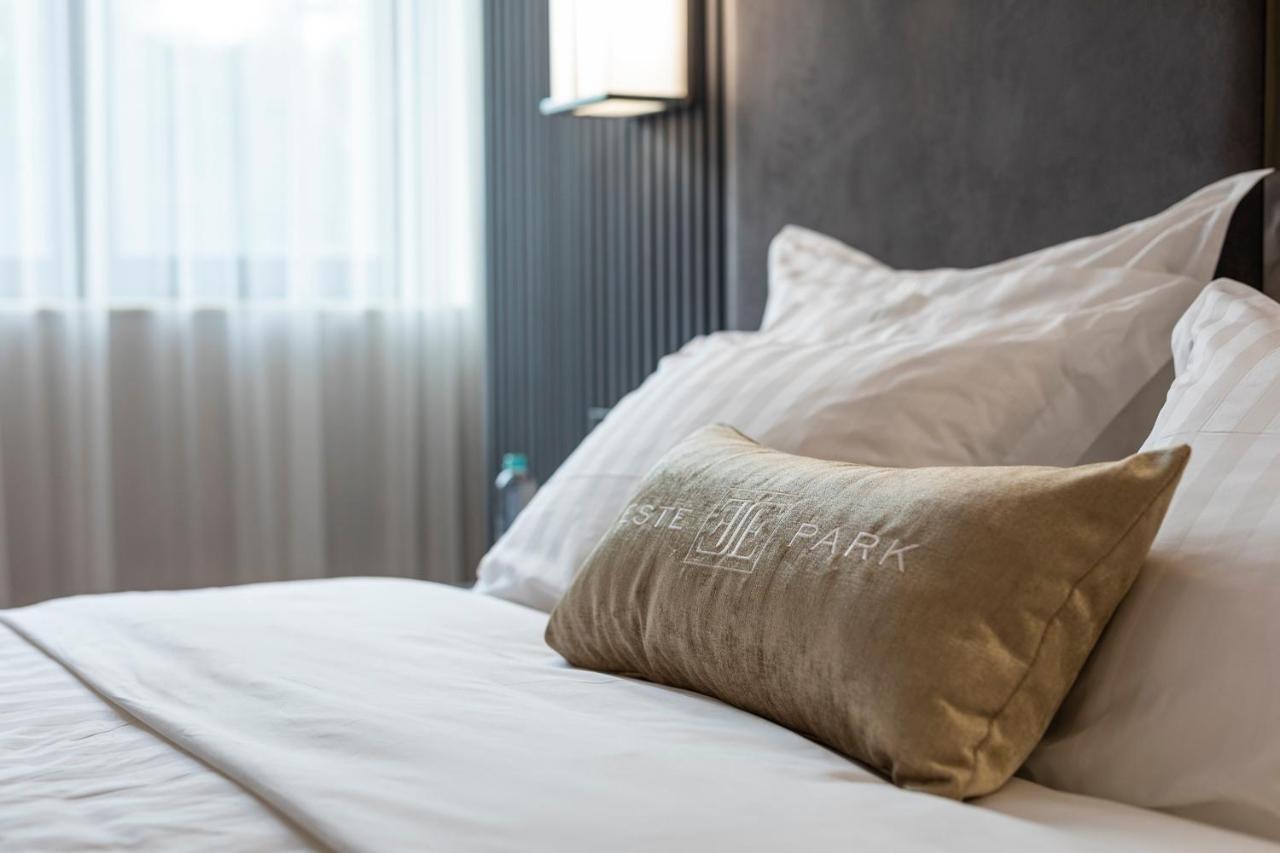 -- Este Park Hotel -- Part Of Urban Chic Luxury Design Hotels - Parking & Compliments - Next To Shopping & Dining Mall Plovdiv Extérieur photo